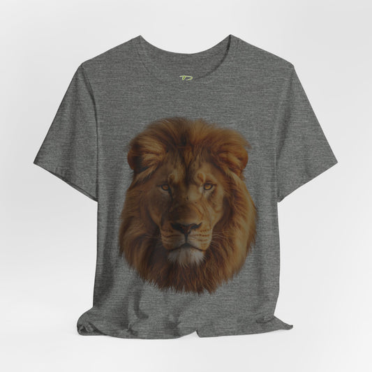 Unisex Lion Portrait Tee - Majestic King of the Jungle T-shirt